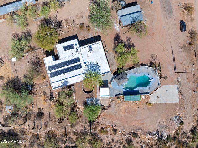1065 W WHITELEY Street, Apache Junction, AZ 85120