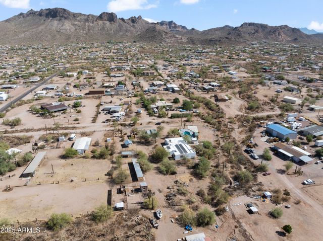 1065 W WHITELEY Street, Apache Junction, AZ 85120