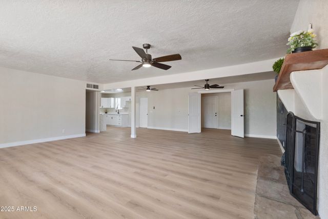 1065 W WHITELEY Street, Apache Junction, AZ 85120