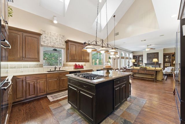 147 N Taylor Point Drive, Spring, TX 77382