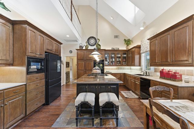 147 N Taylor Point Drive, Spring, TX 77382