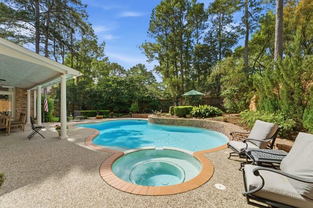 147 N Taylor Point Drive, Spring, TX 77382