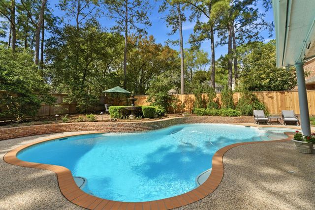 147 N Taylor Point Drive, Spring, TX 77382