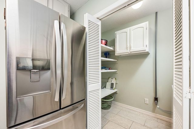 8425 Gulf Boulevard, 213, Navarre, FL 32566