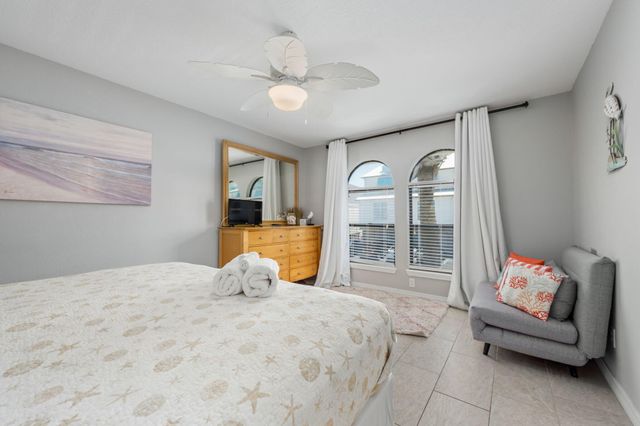8425 Gulf Boulevard, 213, Navarre, FL 32566