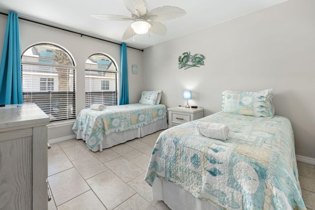 8425 Gulf Boulevard, 213, Navarre, FL 32566