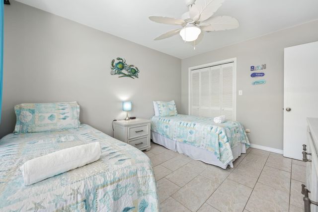 8425 Gulf Boulevard, 213, Navarre, FL 32566