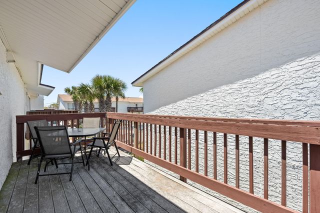 8425 Gulf Boulevard, 213, Navarre, FL 32566