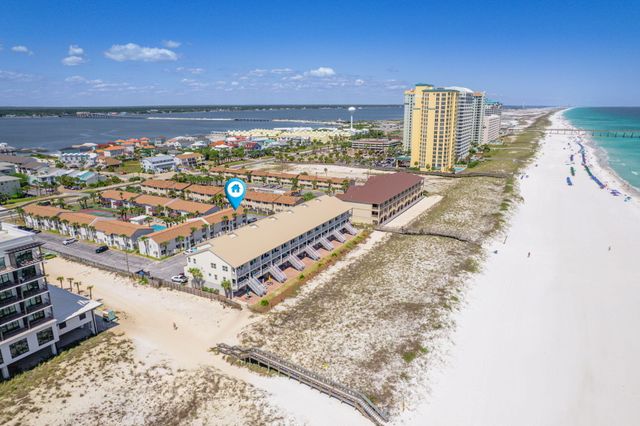 8425 Gulf Boulevard, 213, Navarre, FL 32566