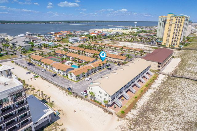8425 Gulf Boulevard, 213, Navarre, FL 32566