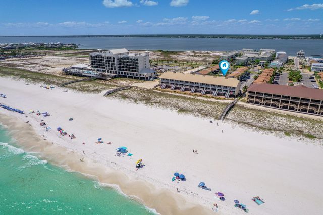8425 Gulf Boulevard, 213, Navarre, FL 32566