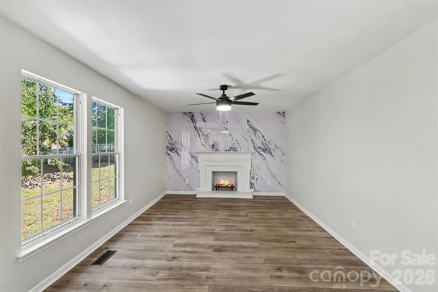 10740 Roxbury Court, Charlotte, NC 28214