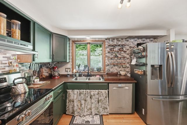 87 Allen Road, Brookfield, MA 01506