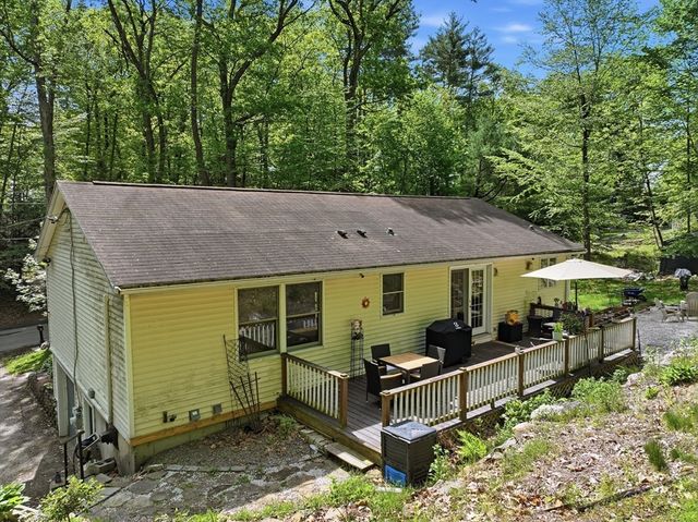 87 Allen Road, Brookfield, MA 01506