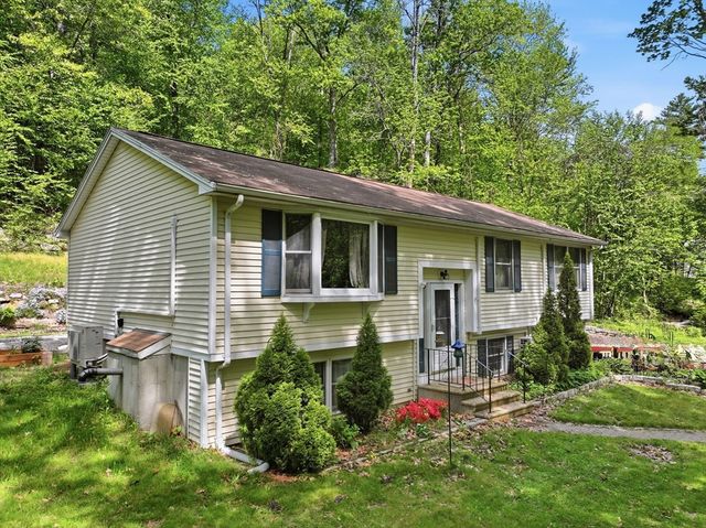87 Allen Road, Brookfield, MA 01506