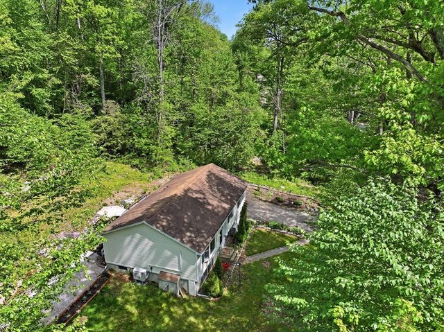 87 Allen Road, Brookfield, MA 01506