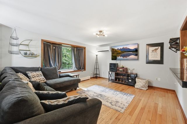 87 Allen Road, Brookfield, MA 01506