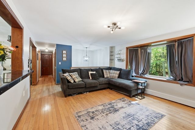87 Allen Road, Brookfield, MA 01506