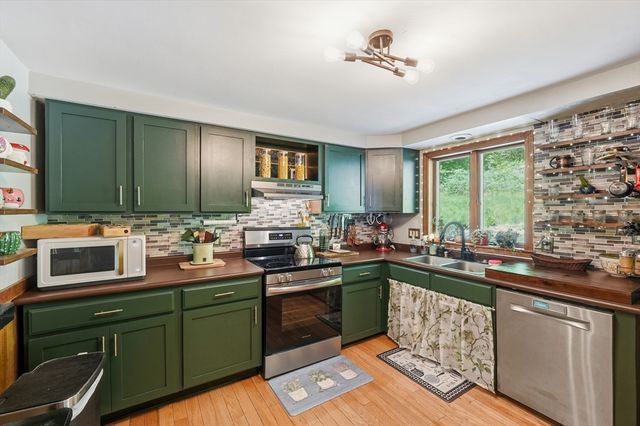 87 Allen Road, Brookfield, MA 01506