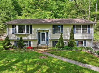 87 Allen Road, Brookfield, MA 01506