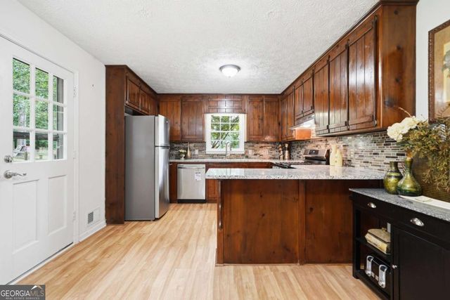 332 Pine Acres Drive, Canton, GA 30115