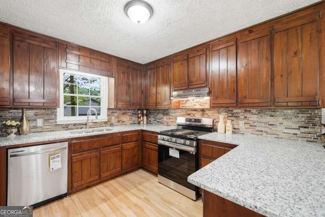332 Pine Acres Drive, Canton, GA 30115