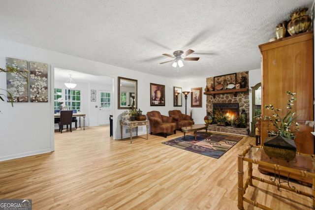 332 Pine Acres Drive, Canton, GA 30115