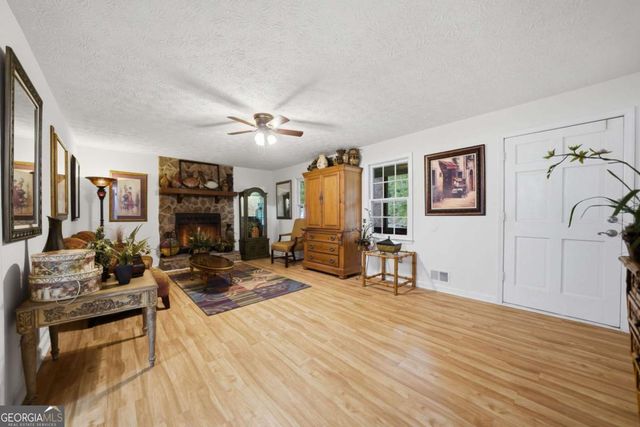 332 Pine Acres Drive, Canton, GA 30115