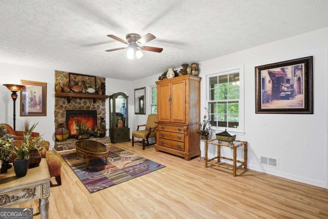 332 Pine Acres Drive, Canton, GA 30115