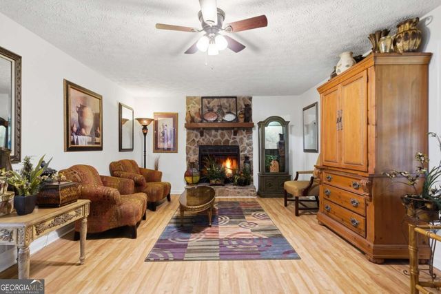 332 Pine Acres Drive, Canton, GA 30115