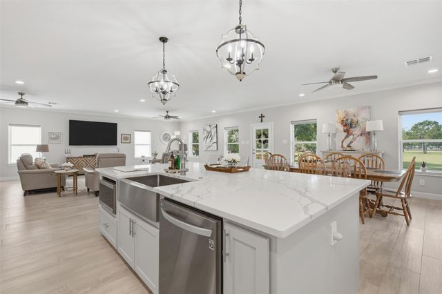 33952 Joseph Road, Waller, TX 77484