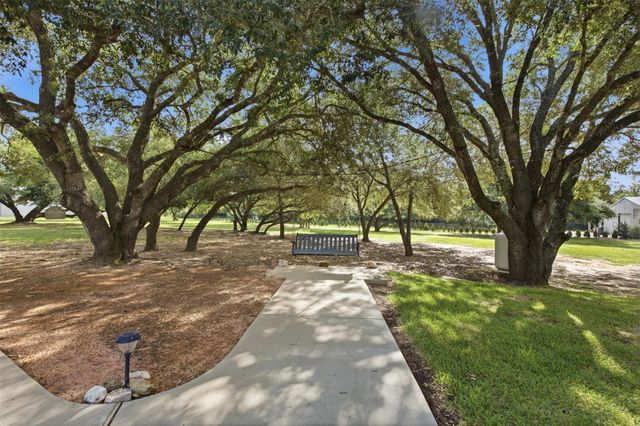 33952 Joseph Road, Waller, TX 77484
