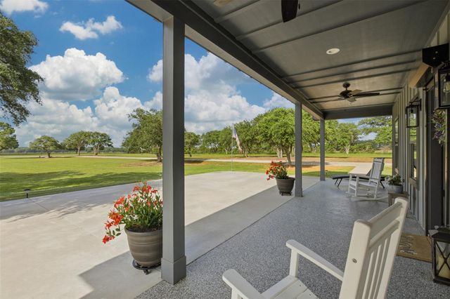 33952 Joseph Road, Waller, TX 77484