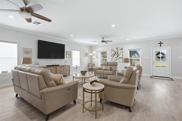 33952 Joseph Road, Waller, TX 77484