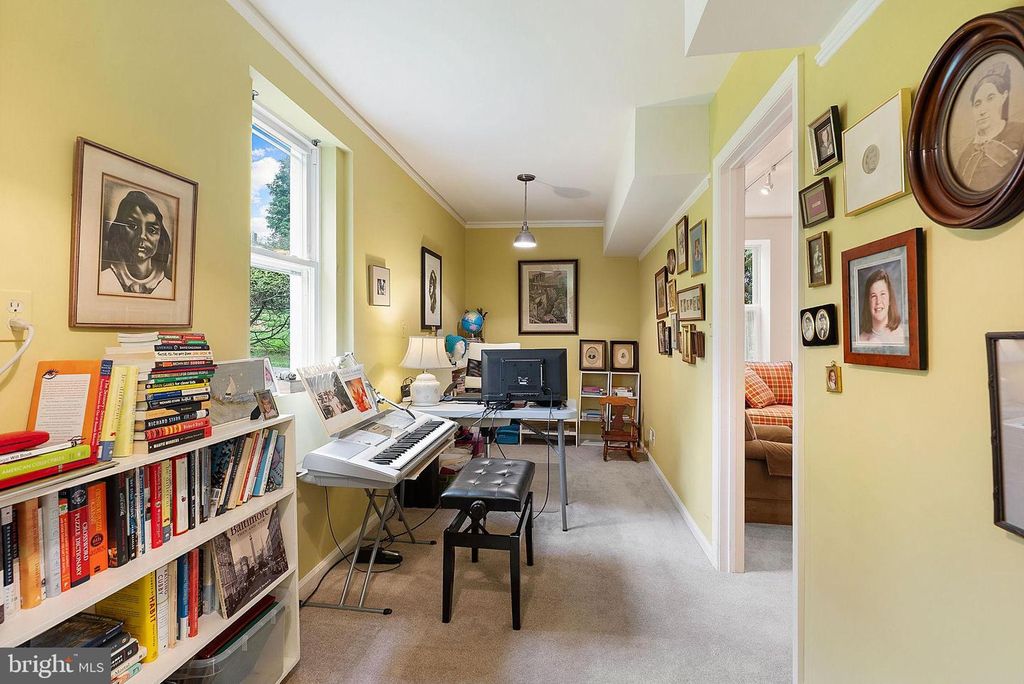 Image 15 of property listing at 1409 BROADWAY RD, Lutherville Timonium, MD 21093