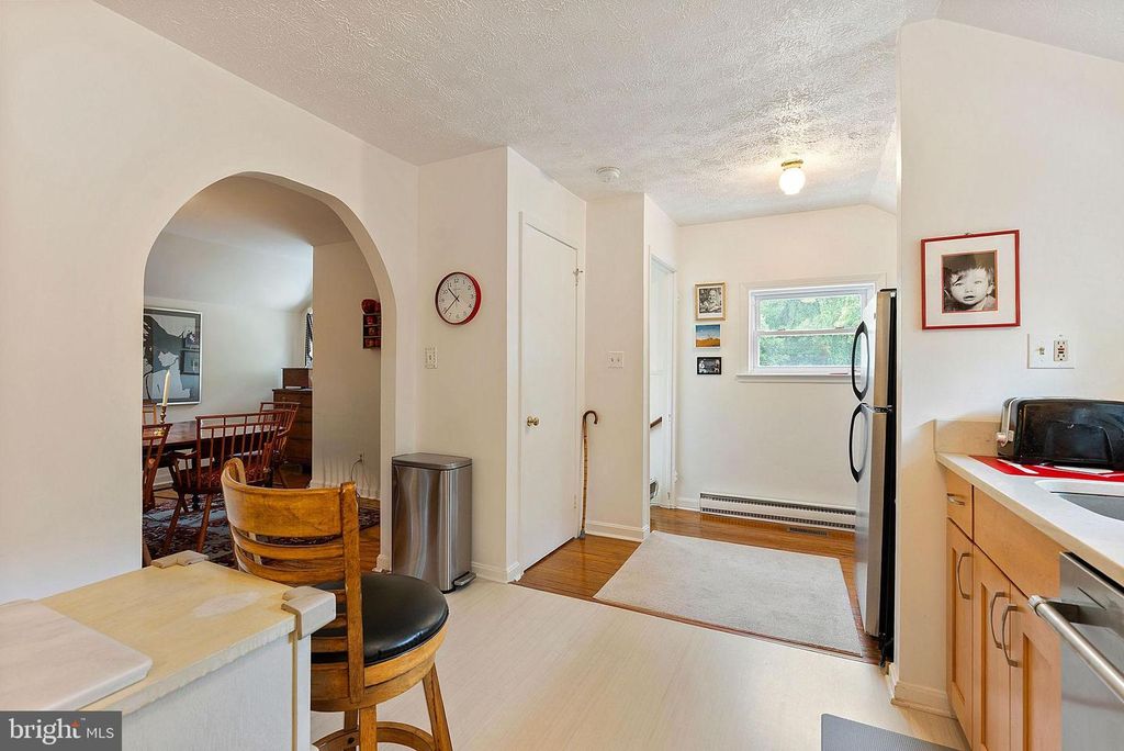 Image 17 of property listing at 1409 BROADWAY RD, Lutherville Timonium, MD 21093