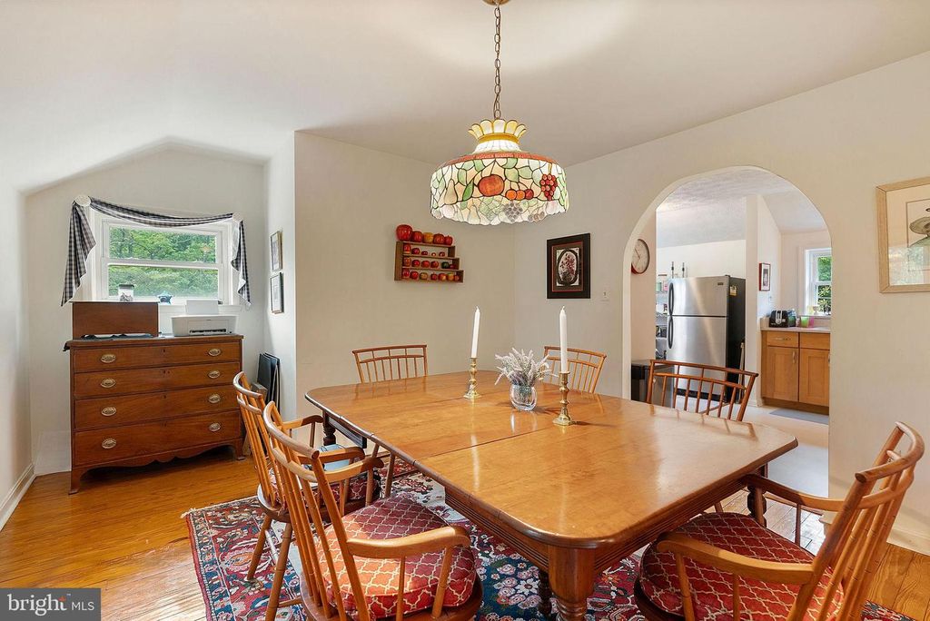 Image 20 of property listing at 1409 BROADWAY RD, Lutherville Timonium, MD 21093