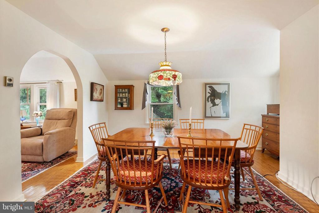 Image 22 of property listing at 1409 BROADWAY RD, Lutherville Timonium, MD 21093