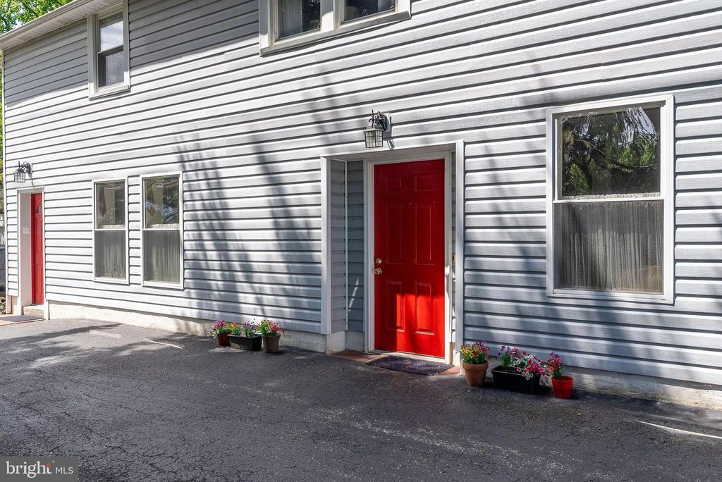 Image 43 of property listing at 1409 BROADWAY RD, Lutherville Timonium, MD 21093