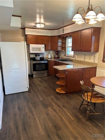 5 Brayton Court, Manheim, NY 13329