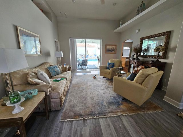 2720 SE Kern Road, Port St Lucie, FL 34984