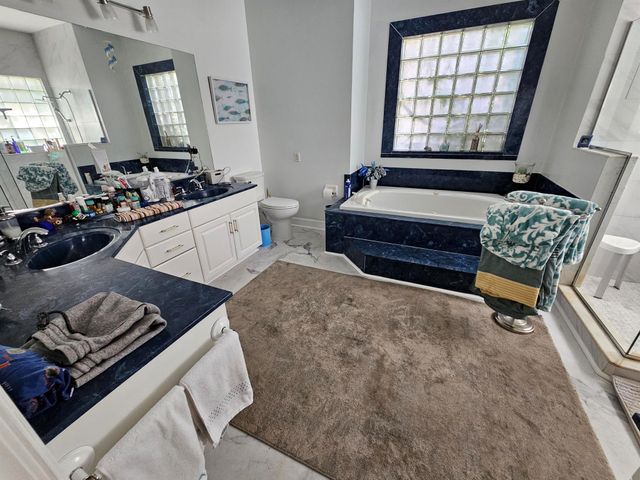 2720 SE Kern Road, Port St Lucie, FL 34984