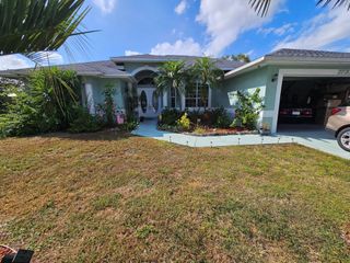 2720 SE Kern Road, Port St Lucie, FL 34984