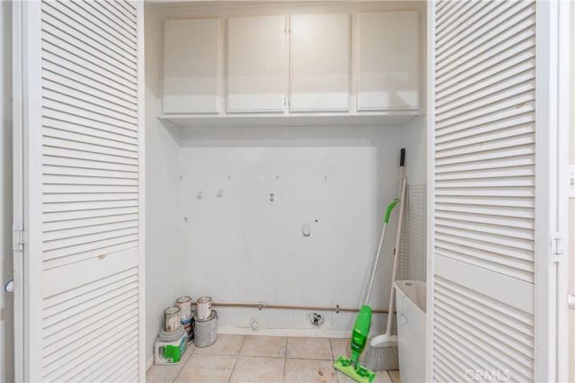 25710 Lupita, Valencia, CA 91355