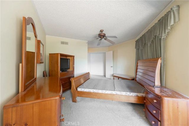 25710 Lupita, Valencia, CA 91355