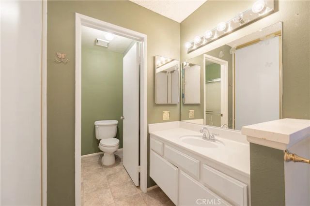 25710 Lupita, Valencia, CA 91355