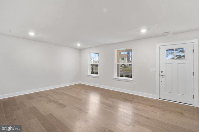 4820 STUMP RD, Pipersville, PA 18947