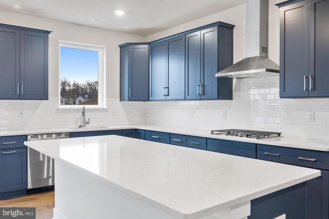 4820 STUMP RD, Pipersville, PA 18947