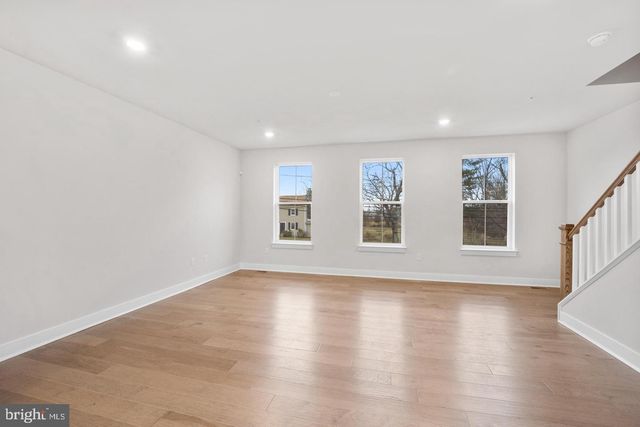 4820 STUMP RD, Pipersville, PA 18947