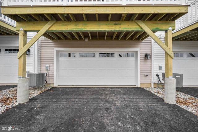 4820 STUMP RD, Pipersville, PA 18947